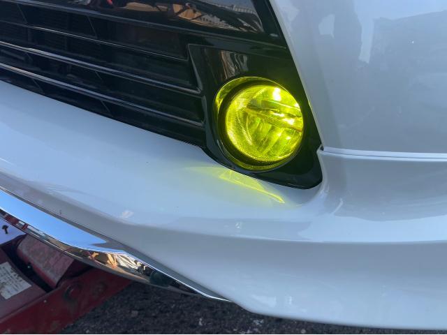 トヨタ 30系プリウス  フルエアロ取り付け
フォグランプLED 交換 ZVW30 岡山市東区