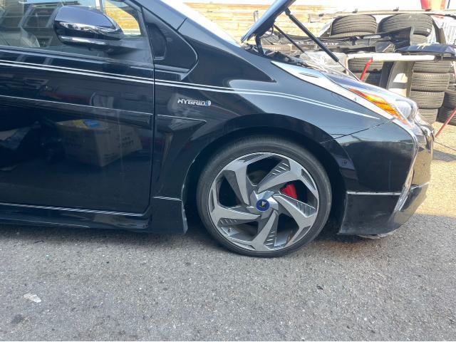 トヨタ 50系プリウス  ホイール18in→18inへ交換 ZVW51 岡山市東区