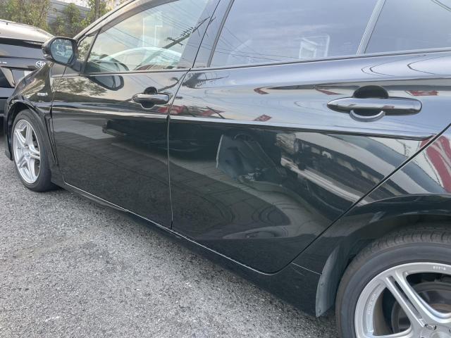 トヨタ　50系プリウス　サイドプロテクションモール取り付け　ZVW51　岡山市東区