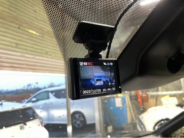 トヨタ ヴォクシーハイブリッド ドライブレコーダー取り付け ZWR90W 岡山市東区