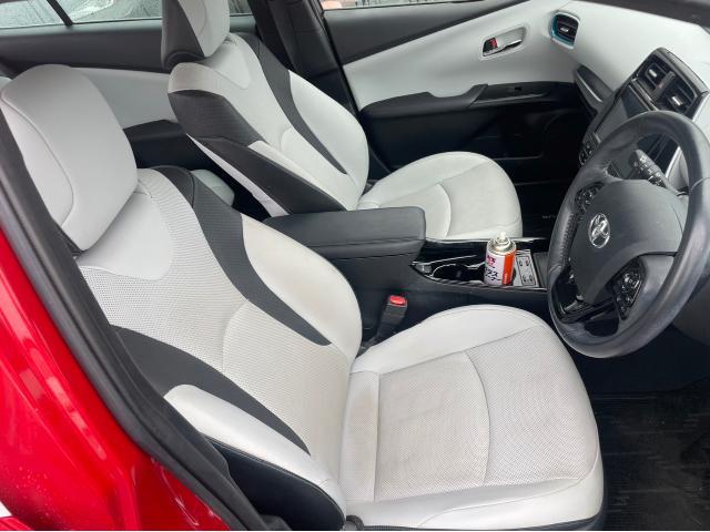 トヨタ 50系プリウス  本革シートリペア 内装クリーニング  ZVW51 岡山市東区