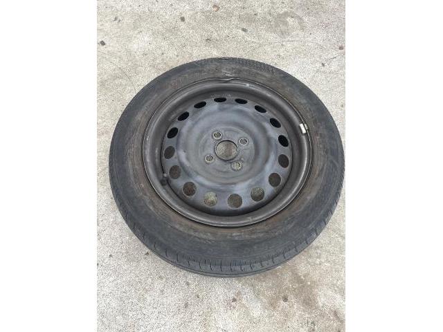 トヨタ アクア タイヤ交換 オイル エレメント 交換 NHP10 岡山市東区