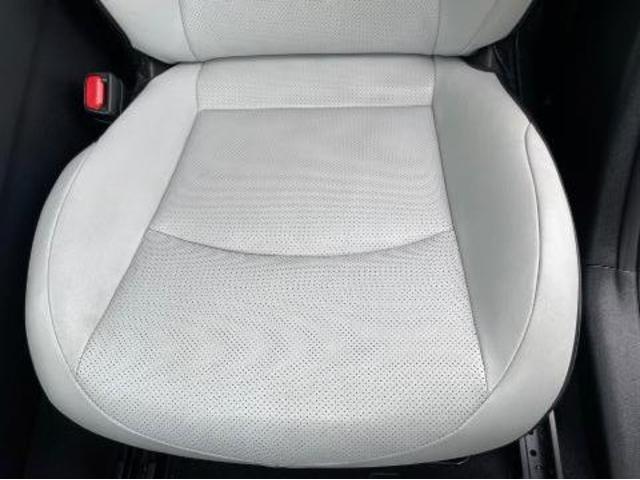トヨタ 50系プリウス 本革シートリペア ZVW51 岡山市東区