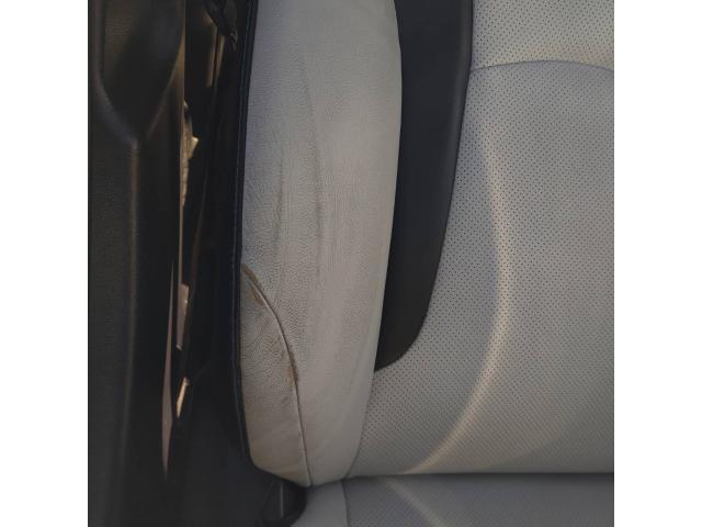 トヨタ 50系プリウス  本革シートリペアZVW51 岡山市東区