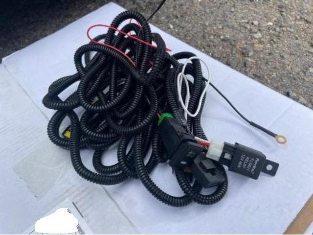 トヨタ 30系プリウス  フォグランプ取り付け ZVW30 岡山市東区