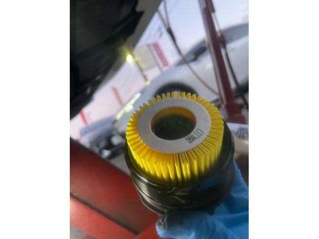 トヨタ 30系プリウス オイル エレメント  交換 ZVW30 岡山市東区