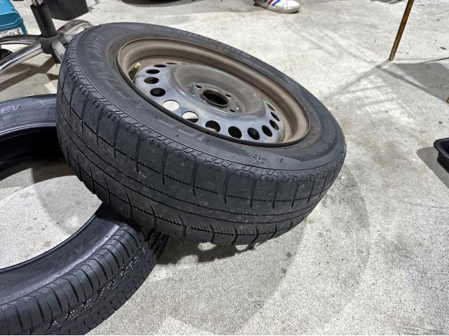 日産 ティーダ タイヤ交換 C11 東岡山