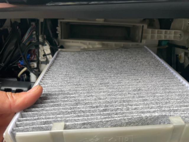 トヨタ50系プリウス 納車前点検 ZVW55 岡山市東区