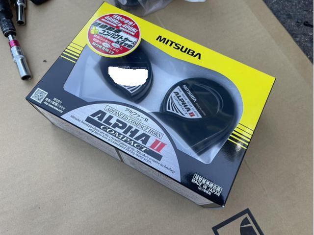 トヨタ　ハイエースバン　シーケンシャルウインカー付きヘッドライト LEDヘッドライトバルブ アルファホーン 取付　TRH200V 岡山市東区