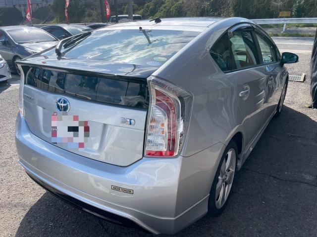 トヨタ　30プリウス　ドレスアップ 　フルエアロ取付　ZVW30　岡山市東区