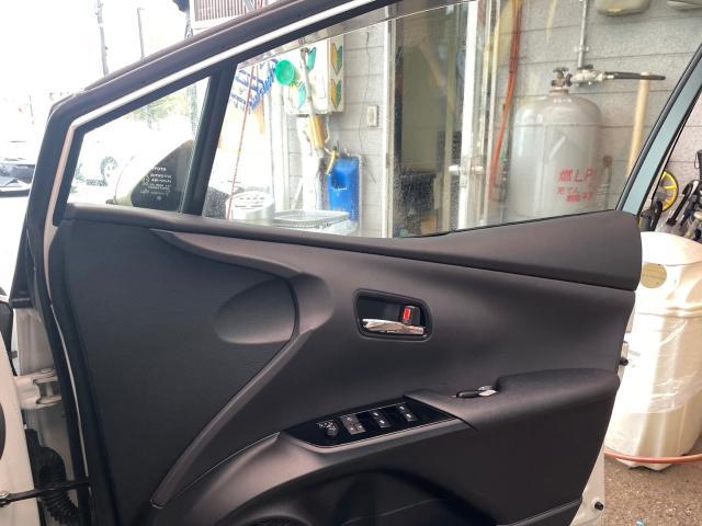 トヨタ　プリウス　アンビエントライト 取付　ZVW51　岡山市東区