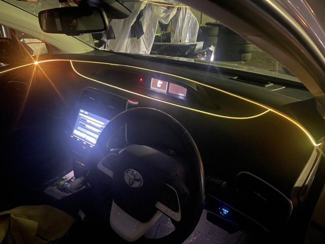 トヨタ　プリウス　アンビエントライト 取付　ZVW51　岡山市東区