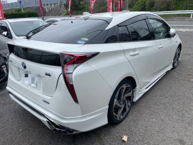 トヨタ　プリウス　ドレスアップ MODELLISTAフルエアロ取付　18inホイール取付　ZVW51　岡山市東区