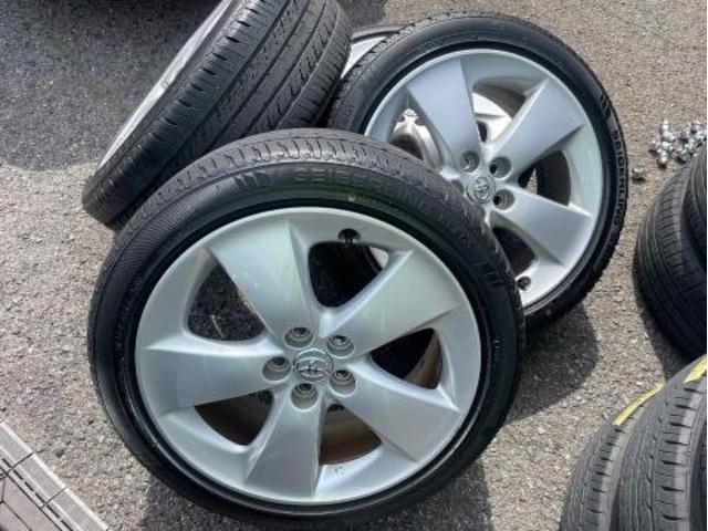 トヨタ 30系プリウス 17inツーリングホイール 交換 ZVW30 岡山市東区