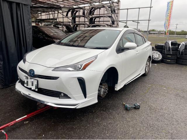 トヨタ 50系プリウス  モデリスタフルエアロ 19インチホイール取付 ZVW51 岡山市東区