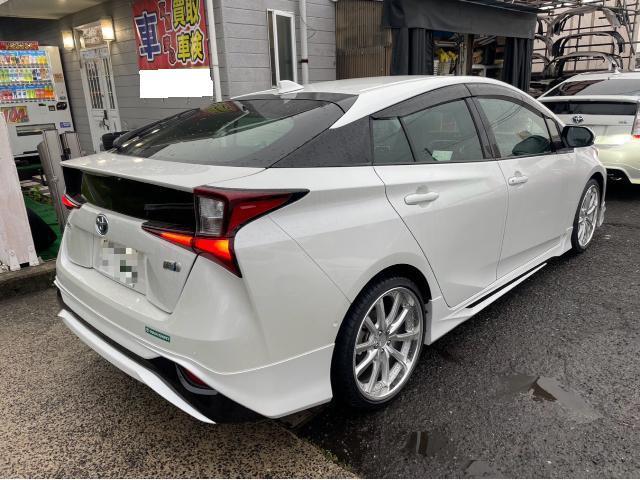 トヨタ 50系プリウス  モデリスタフルエアロ 19インチホイール取付 ZVW51 岡山市東区
