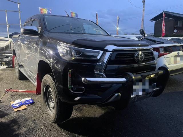 トヨタ　ハイラックス　タイヤ交換　GUN125　岡山市東区