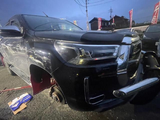 トヨタ　ハイラックス　タイヤ交換　GUN125　岡山市東区