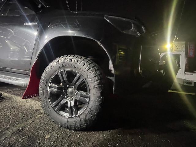 トヨタ　ハイラックス　タイヤ交換　GUN125　岡山市東区