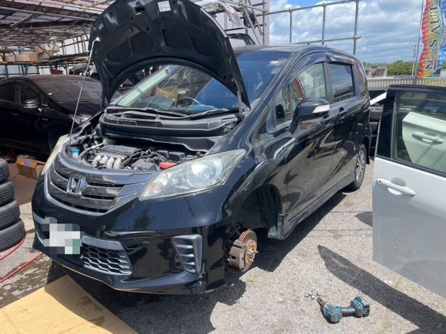 ホンダ　フリード　タイヤ交換 オイル、エレメント交換　GB3　岡山市東区