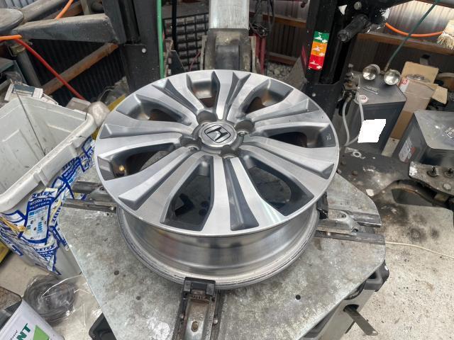 ホンダ　フリード　タイヤ交換 オイル、エレメント交換　GB3　岡山市東区