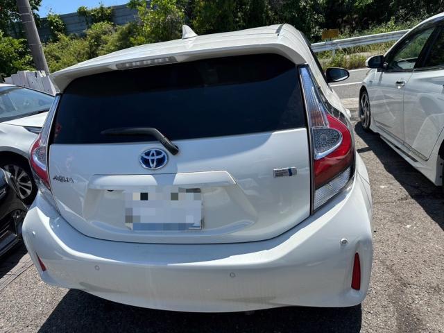 トヨタ　アクア　メッキガーニッシュ、ミラーカバー、ミラーウィンカー　交換　NHP10　岡山市東区