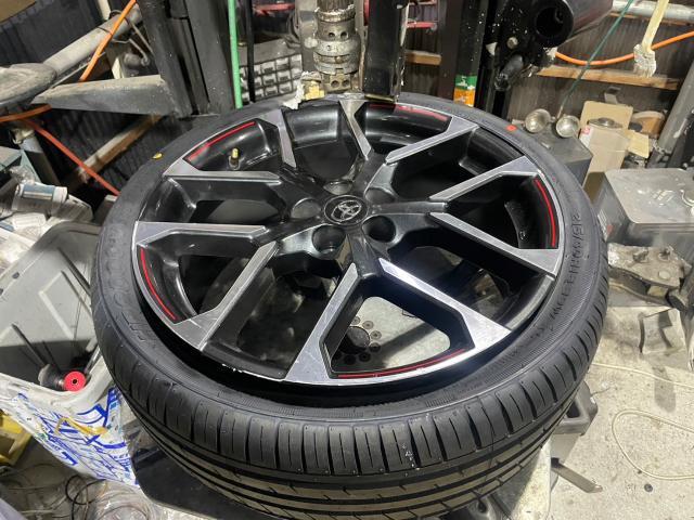 トヨタ 50系プリウス  18inホイール 交換 ZVW51 岡山市東区