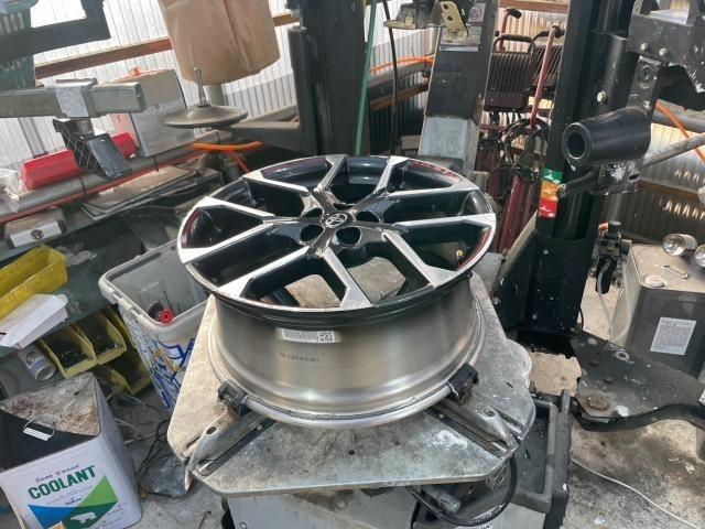 トヨタ 50系プリウス  18inホイール 交換 ZVW51 岡山市東区