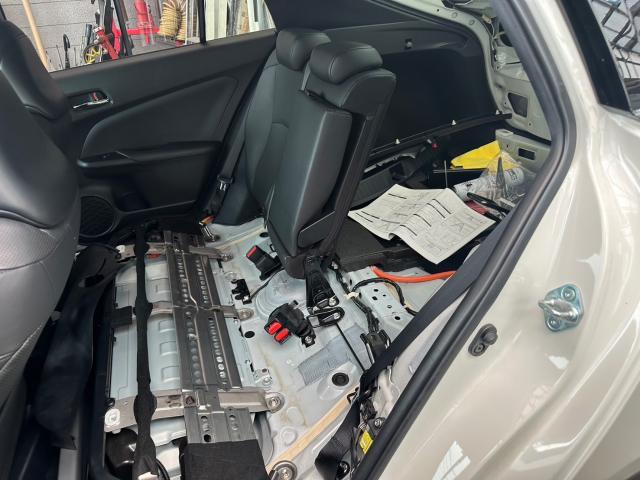 トヨタ  50系プリウス　純正OPデジタルインナーミラー 取付  ZVW51 岡山市東区