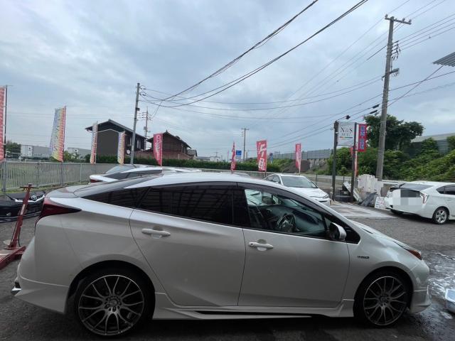 トヨタ 50系プリウス  19inホイール 交換 組み換え　ZVW51 岡山市東区