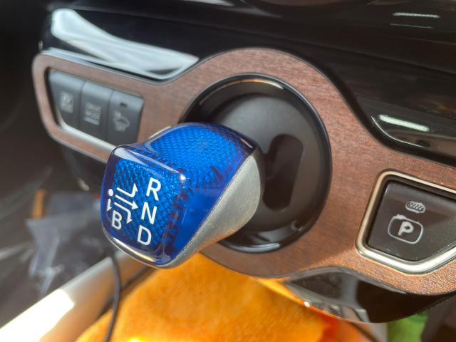 トヨタ 50系プリウス  LEDナンバー灯 交換　シフトイルミネーション 取付 ZVW51　岡山市東区