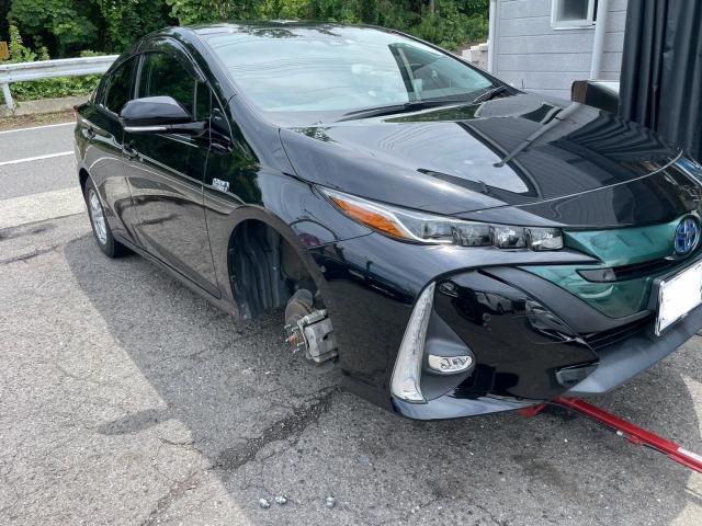 トヨタ　プリウスPHV　17inツーリングホイール 　交換　ZVW52　岡山市東