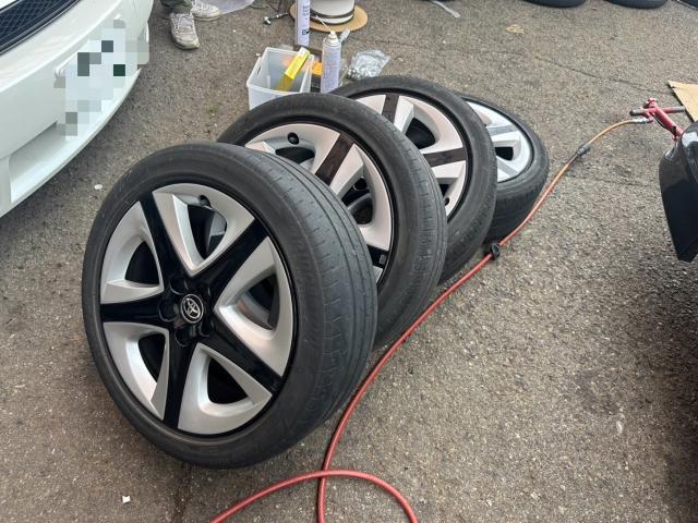 トヨタ 50系プリウス 17インチツーリングホイール 交換 ZVW55 トヨタ 50系プリウス 17インチツーリングホイール 交換 ZVW55