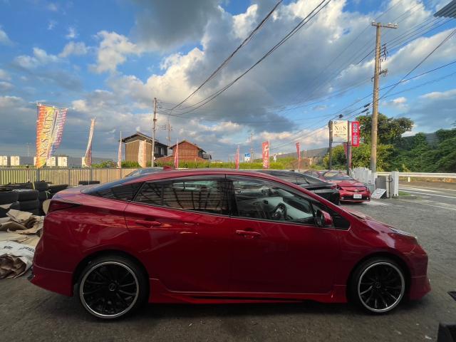 トヨタ 50系プリウス  モデリスタエアロ取付　19インチホイール交換　 ZVW51　岡山市東区