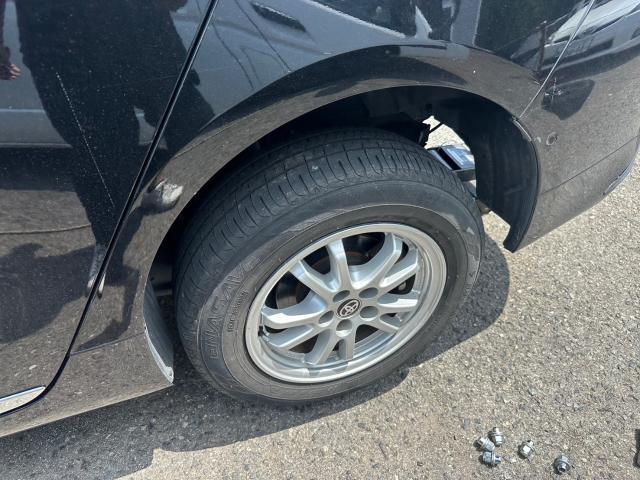 トヨタ　50プリウス　パンク修理　ZVW51　岡山市東区