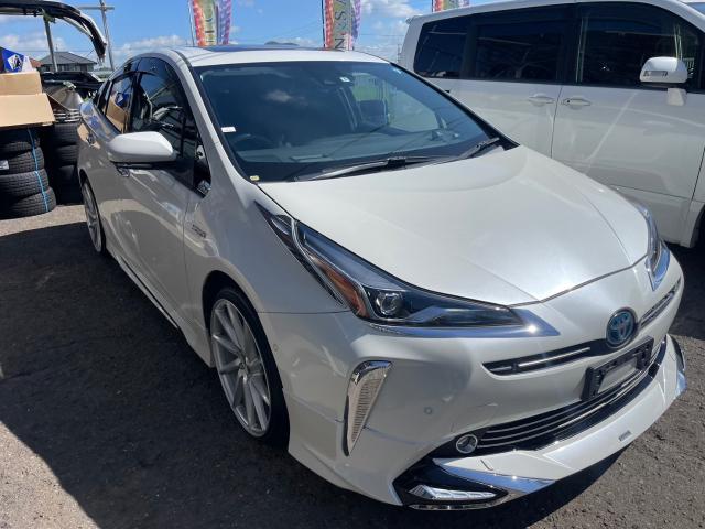 トヨタ　50系プリウス 　19inホイール交換　ZVW51　岡山市東区