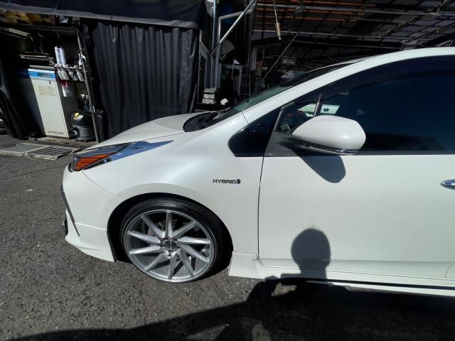 トヨタ　50系プリウス 　19inホイール交換　ZVW51　岡山市東区