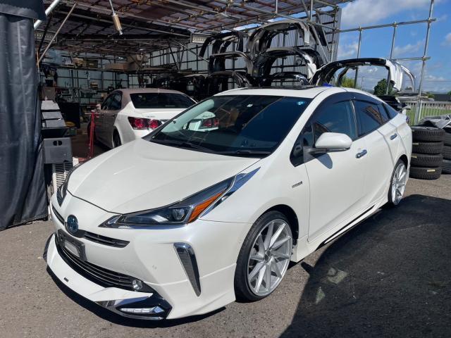 トヨタ　50系プリウス 　19inホイール交換　ZVW51　岡山市東区