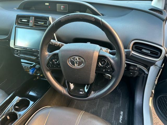 トヨタ　50系プリウス 　ステアリング交換　ZVW50　岡山市東区