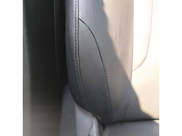 トヨタ　50系プリウス　本革シートリペア　ZVW55　岡山市東区