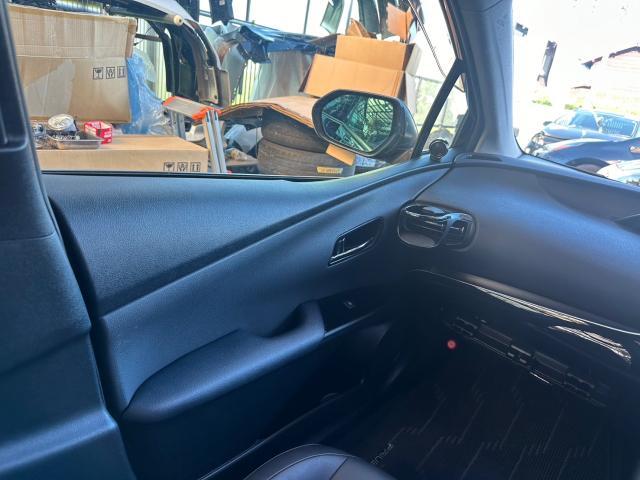 トヨタ 50系プリウス  アンビエントライト取付 ZVW51　岡山市東区