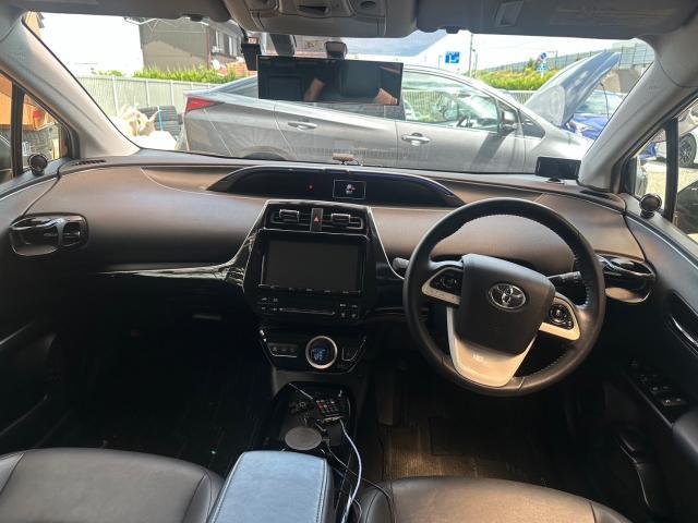 トヨタ 50系プリウス  アンビエントライト取付 ZVW51　岡山市東区