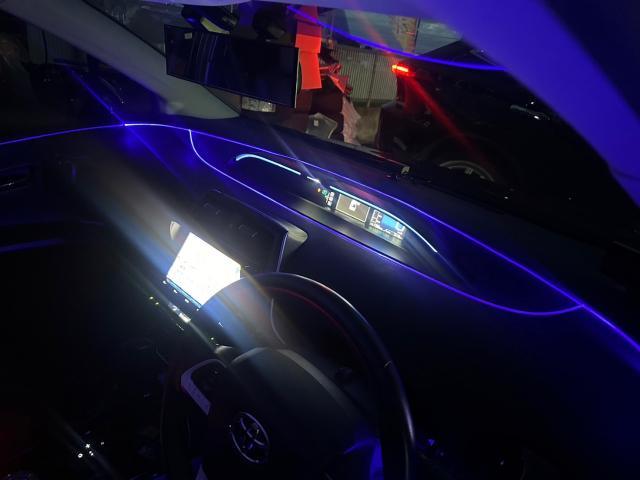 トヨタ 50系プリウス  アンビエントライト取付 ZVW51　岡山市東区