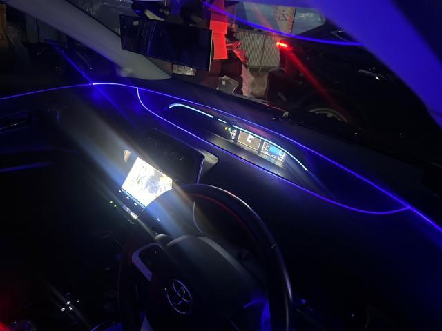 トヨタ 50系プリウス  アンビエントライト取付 ZVW51　岡山市東区