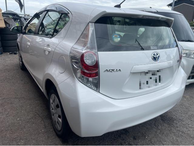 トヨタ　アクア　リアバンパー交換　NHP10　岡山市東区