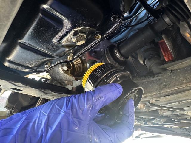 トヨタ　30系プリウス 　オイル、エレメント 交換　ZVW30　岡山市東区