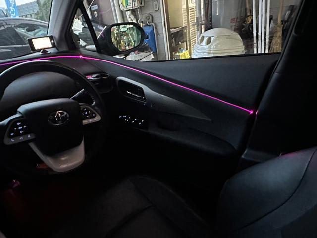 トヨタ 50系プリウス  アンビエントライト取付　ZVW51　岡山市東区