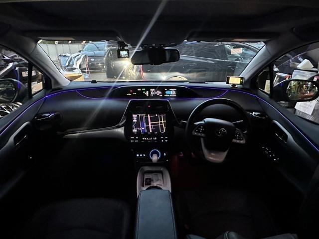 トヨタ 50系プリウス  アンビエントライト取付　ZVW51　岡山市東区