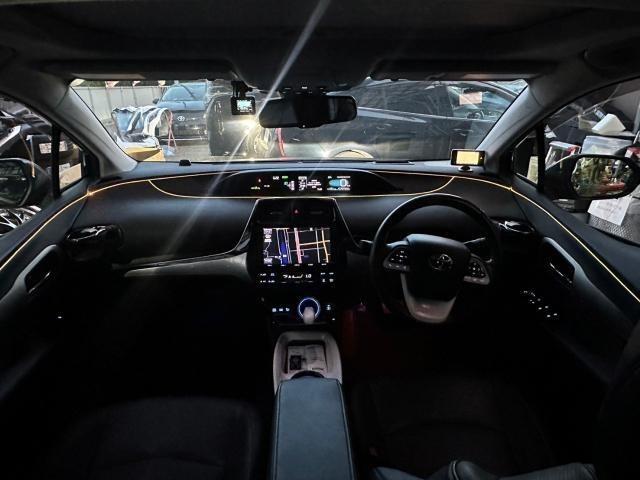 トヨタ 50系プリウス  アンビエントライト取付　ZVW51　岡山市東区