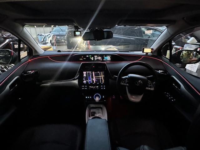 トヨタ 50系プリウス  アンビエントライト取付　ZVW51　岡山市東区